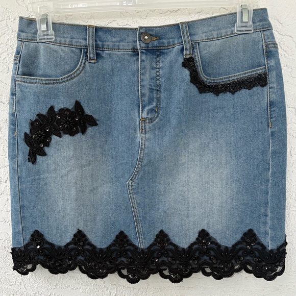 VENUS Dresses & Skirts - Venus Denim Mini Pencil Skirt Black Lace Trim With Cutout Embellishments Size 10